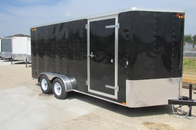 The Benefits of Choosing a Specialized Trailer Dealer for Your Business